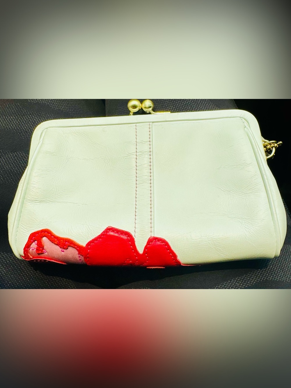 Coach White Kiss lock Wristlet Poppies for Peace Vintage EUC - Picture 7 of 10